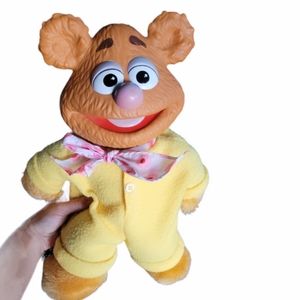 1989 Jim Henson Muppet Babies Huggable Doll BABY FOZZIE